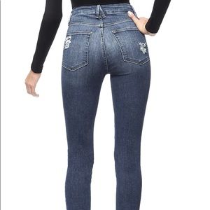 Good American *Almost New* Medium Wash Jeans